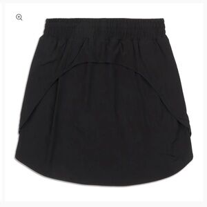LULULEMON Hotty Hot Skirt, Size 6